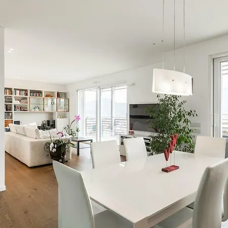 Apartment Luxury Lake View &